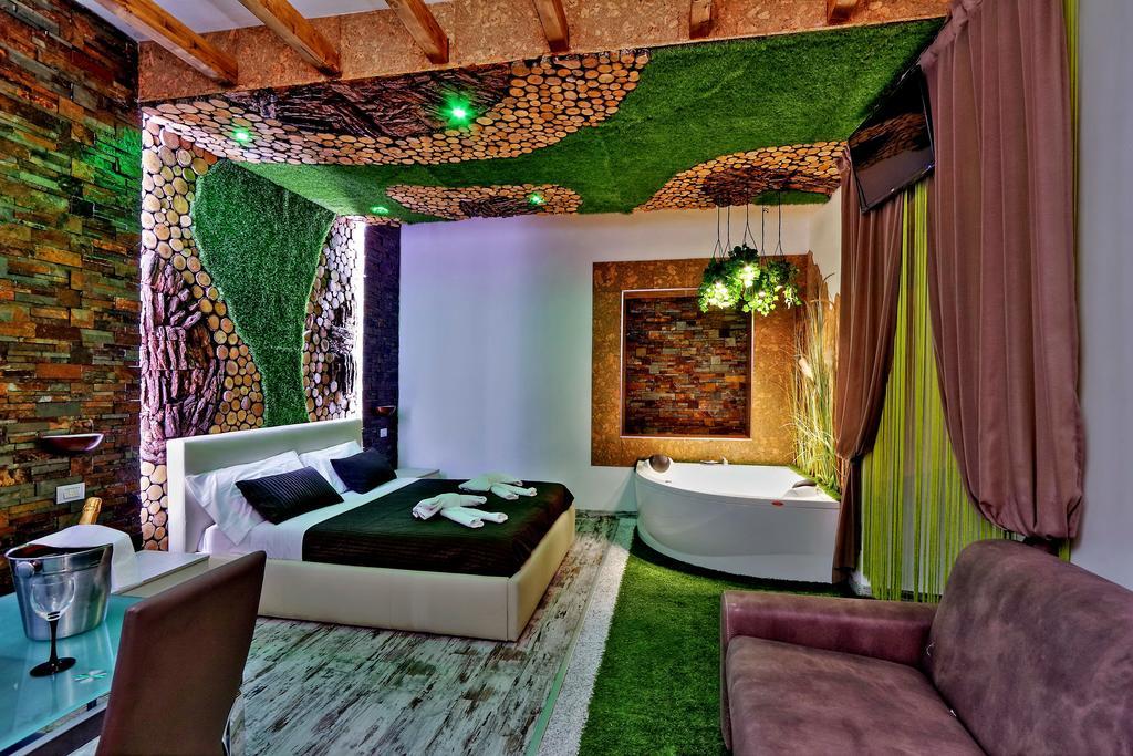 Paradise Rom